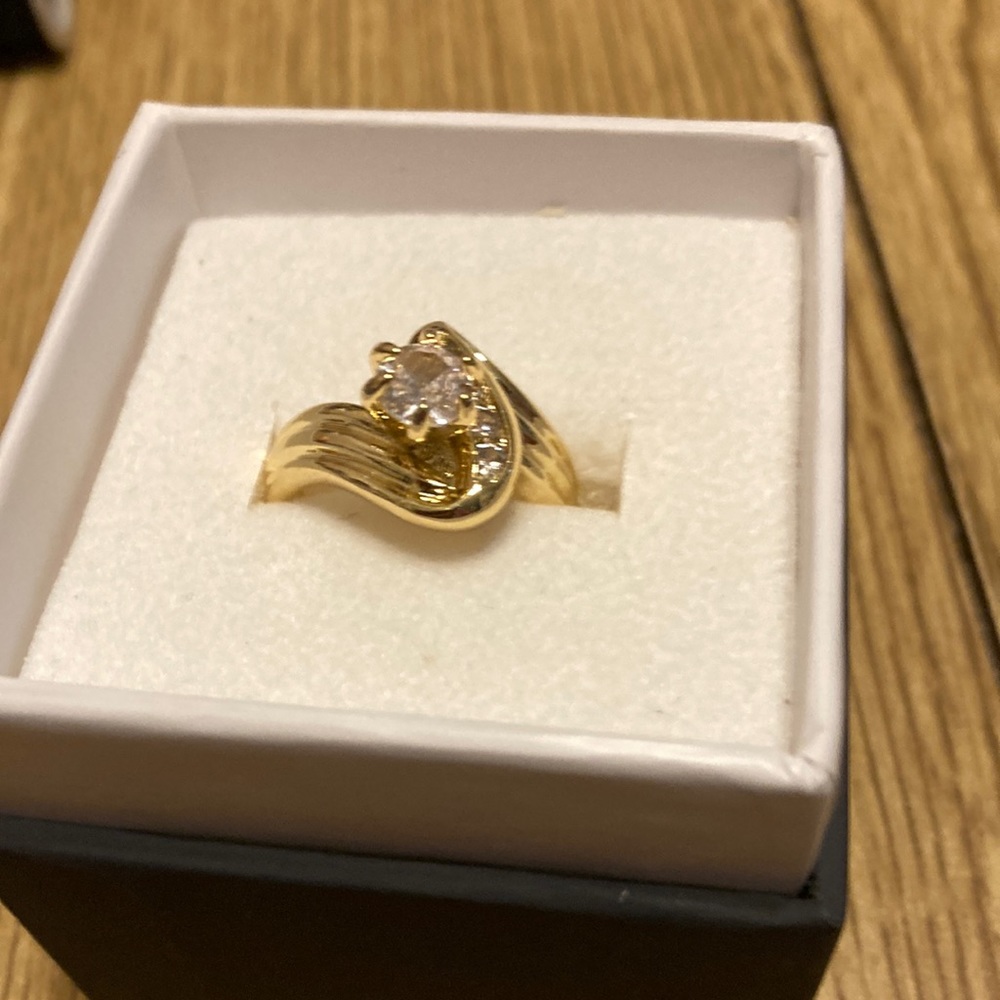 Pretty ring
